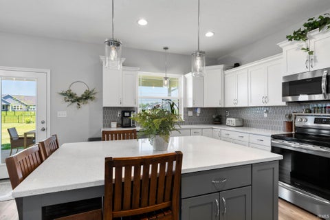 Tiny photo for 7388 Combine Drive, Lafayette, IN 47905 (MLS # 202628714)