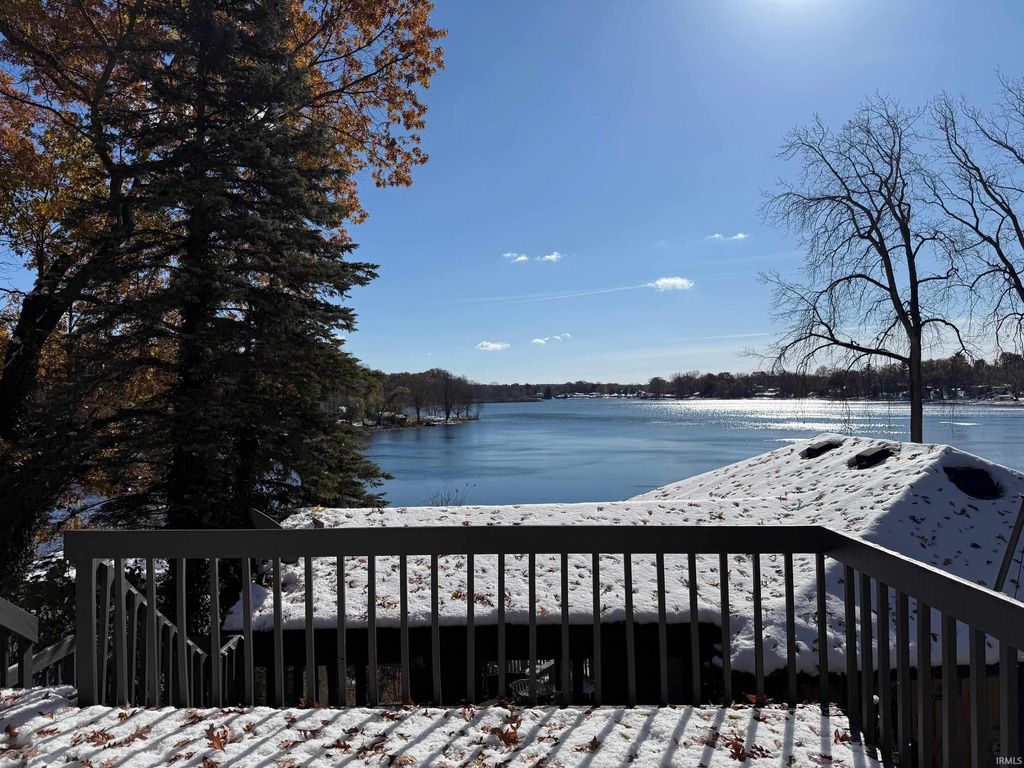 Photo of 26077 Kenwood Drive, South Bend, IN 46628 (MLS # 202549332)