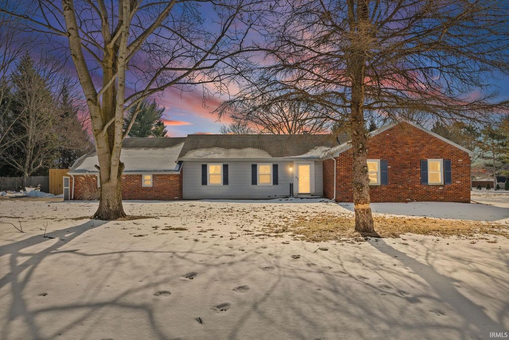 Photo of 105 Doncaster Drive, Lafayette, IN 47909 (MLS # 202604210)