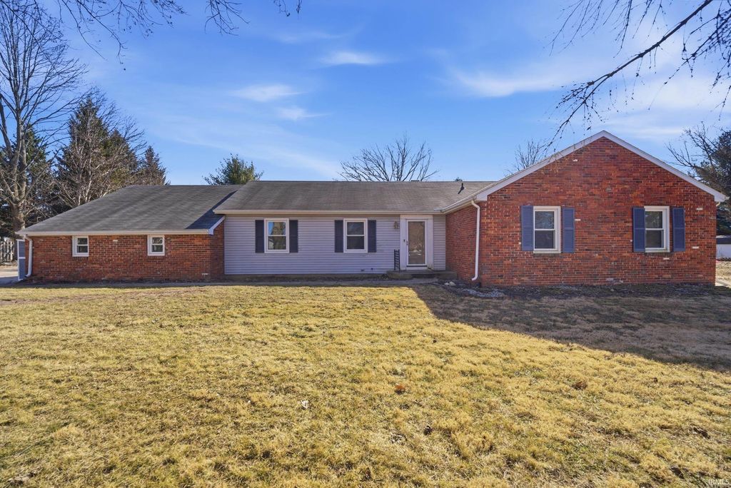 Photo of 105 Doncaster Drive, Lafayette, IN 47909 (MLS # 202604210)