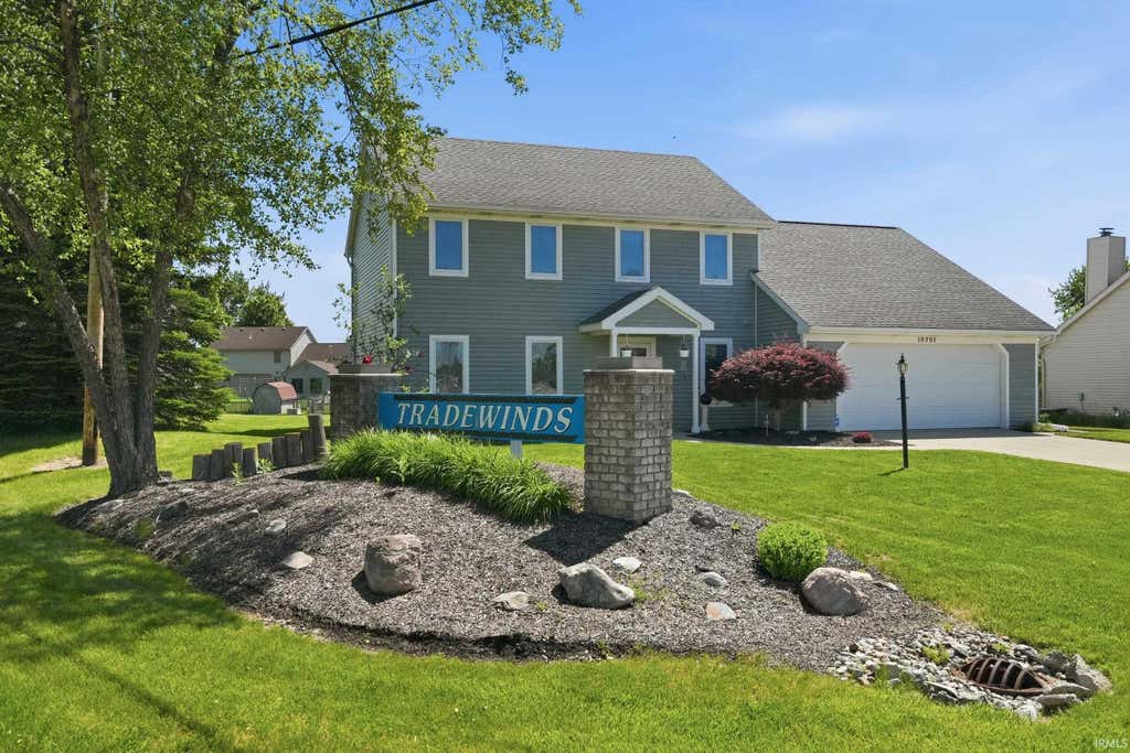 Photo of 10701 Trade Wind Court, Fort Wayne, IN 46825 (MLS # 202622998)