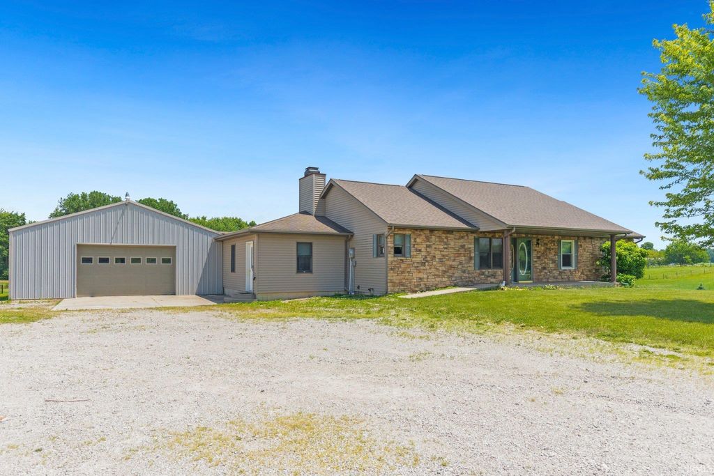Photo of 2150 N Us Highway 33, Kimmell, IN 46760 (MLS # 202618787)