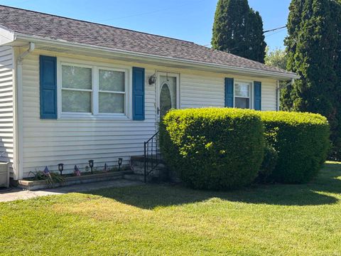 Photo of 514 N First Street, Owensville, IN 47665 (MLS # 202619840)