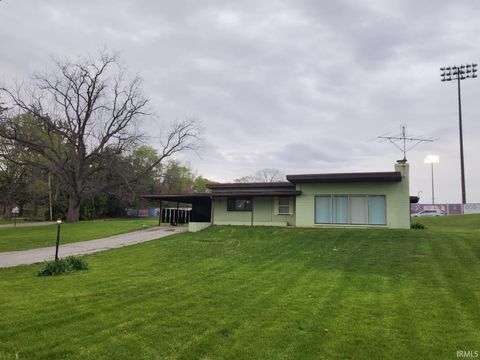 2203 S Valley Avenue, Marion, IN 46953 - #: 202515155