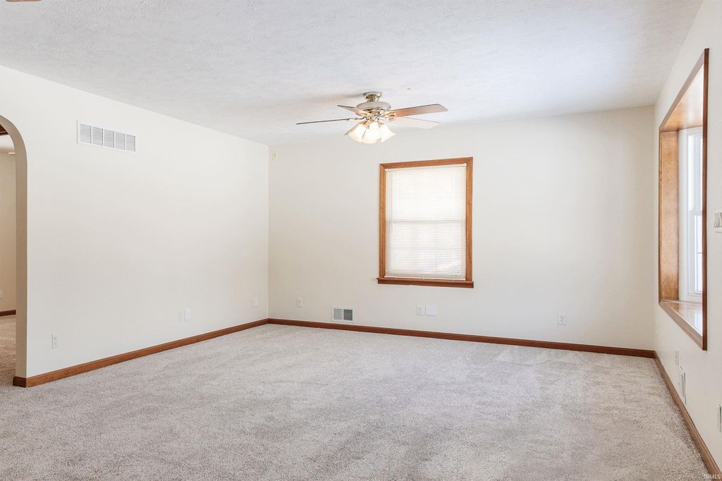 Photo of 110 W Mount Pleasant Road, Evansville, IN 47711 (MLS # 202603045)