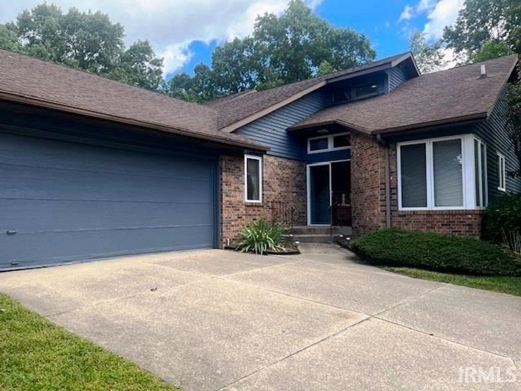 Photo of 51766 Villager Parkway, Granger, IN 46530 (MLS # 202538720)