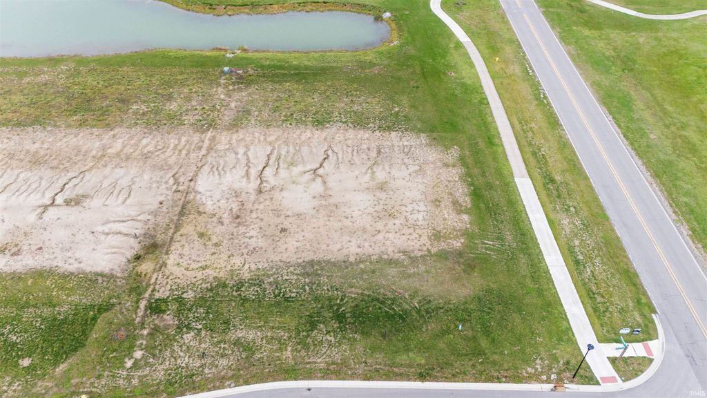 Photo of 2224 Golfview Drive #145, Auburn, IN 46706 (MLS # 202600052)