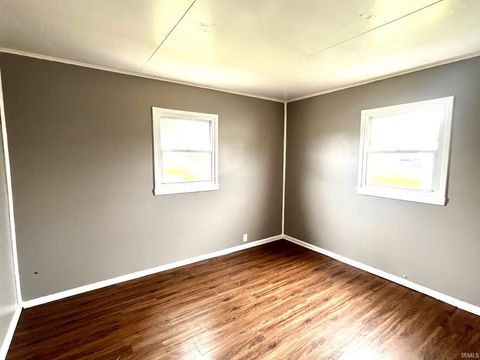 Tiny photo for 1407 Waggoner Avenue, Evansville, IN 47714 (MLS # 202611437)