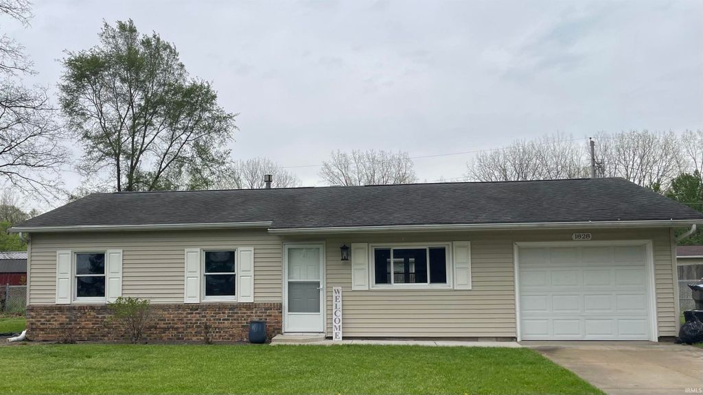 Photo of 1828 Sue Avenue, Warsaw, IN 46580 (MLS # 202615736)