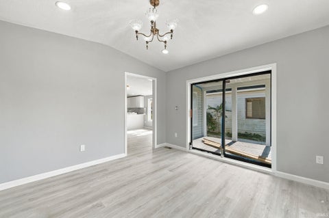 Tiny photo for 103 E Richmond Street, Kokomo, IN 46901 (MLS # 202642866)