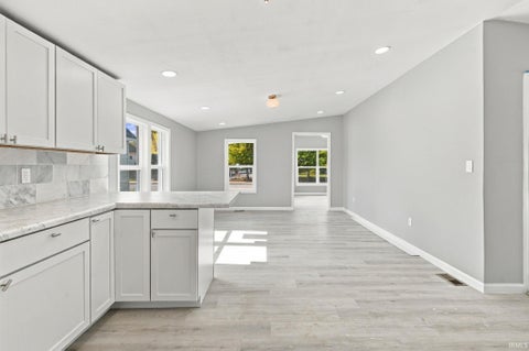 Tiny photo for 103 E Richmond Street, Kokomo, IN 46901 (MLS # 202642866)