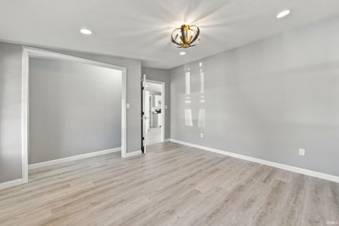 Tiny photo for 103 E Richmond Street, Kokomo, IN 46901 (MLS # 202642866)