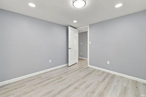 Tiny photo for 103 E Richmond Street, Kokomo, IN 46901 (MLS # 202642866)