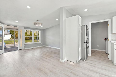Tiny photo for 103 E Richmond Street, Kokomo, IN 46901 (MLS # 202642866)