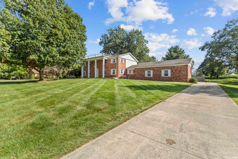 Tiny photo for 3411 Walton Way, Kokomo, IN 46902 (MLS # 202636824)