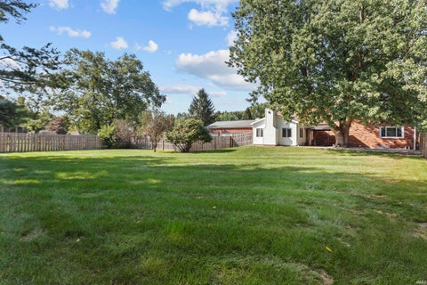 Tiny photo for 3411 Walton Way, Kokomo, IN 46902 (MLS # 202636824)