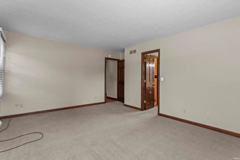 Tiny photo for 3411 Walton Way, Kokomo, IN 46902 (MLS # 202636824)