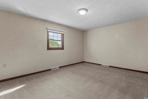 Tiny photo for 3411 Walton Way, Kokomo, IN 46902 (MLS # 202636824)