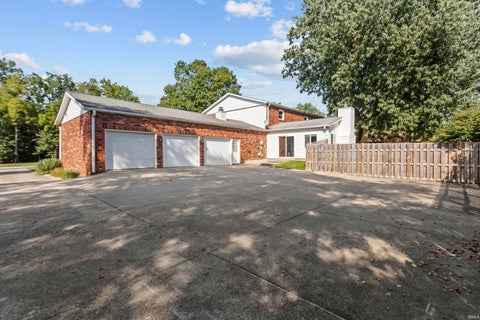Tiny photo for 3411 Walton Way, Kokomo, IN 46902 (MLS # 202636824)