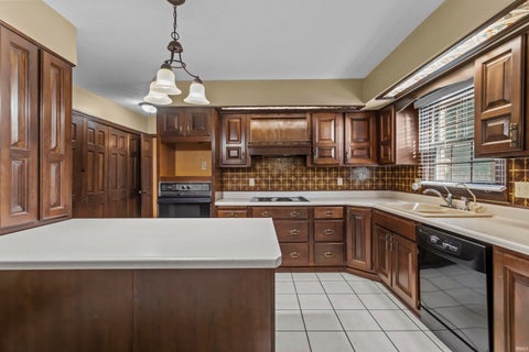 Tiny photo for 3411 Walton Way, Kokomo, IN 46902 (MLS # 202636824)