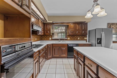 Tiny photo for 3411 Walton Way, Kokomo, IN 46902 (MLS # 202636824)