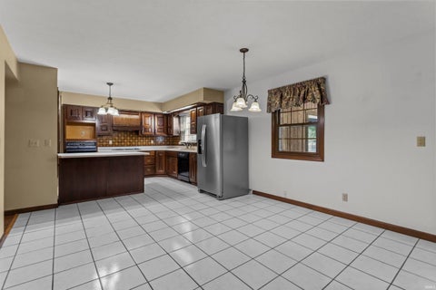 Tiny photo for 3411 Walton Way, Kokomo, IN 46902 (MLS # 202636824)
