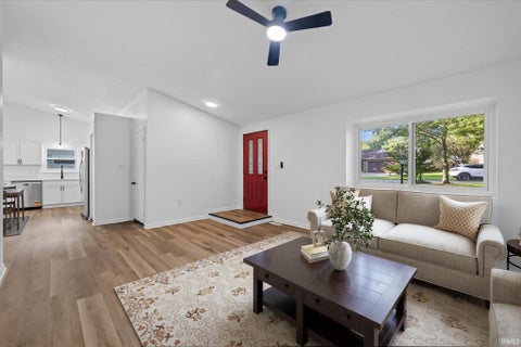 Tiny photo for 3824 W woodmere Way, Bloomington, IN 47403 (MLS # 202635944)