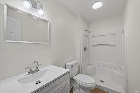 Tiny photo for 3824 W woodmere Way, Bloomington, IN 47403 (MLS # 202635944)