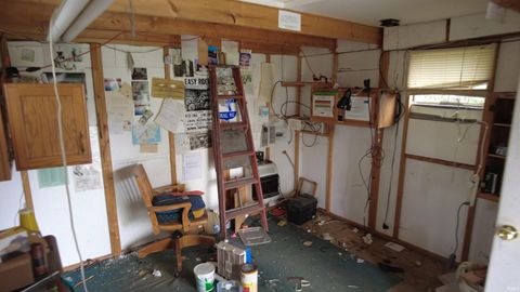Tiny photo for 4915 E White Point Drive, Monticello, IN 47960 (MLS # 202511538)