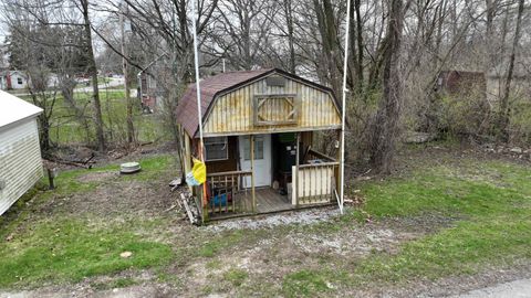 Tiny photo for 4915 E White Point Drive, Monticello, IN 47960 (MLS # 202511538)