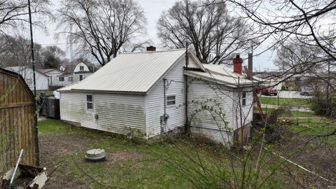 Tiny photo for 4915 E White Point Drive, Monticello, IN 47960 (MLS # 202511538)