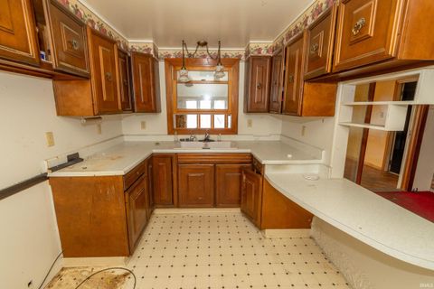 Tiny photo for 1662 Greenwood Drive, South Bend, IN 46614 (MLS # 202612471)