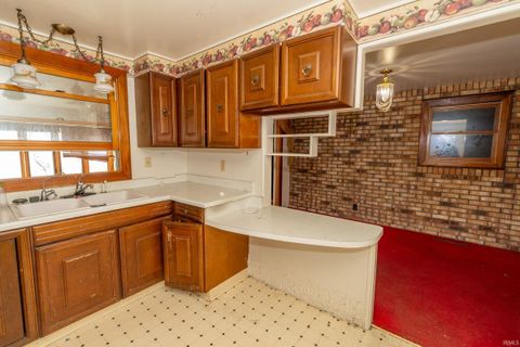 Tiny photo for 1662 Greenwood Drive, South Bend, IN 46614 (MLS # 202612471)