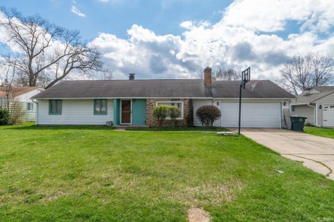 Tiny photo for 1662 Greenwood Drive, South Bend, IN 46614 (MLS # 202612471)
