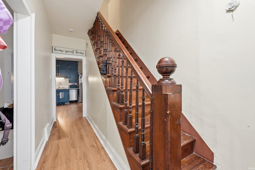 Photo of 920 W Jefferson Boulevard, Fort Wayne, IN 46802 (MLS # 202639601)