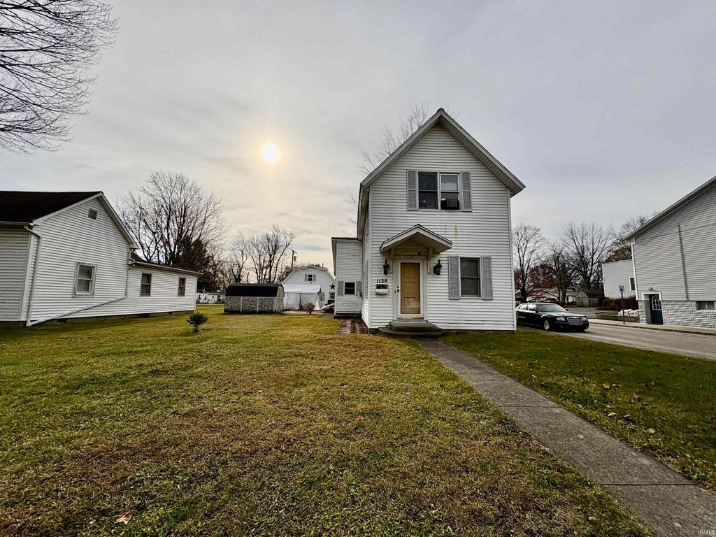 Photo of 1128 W Cherry Street, Bluffton, IN 46714 (MLS # 202614101)