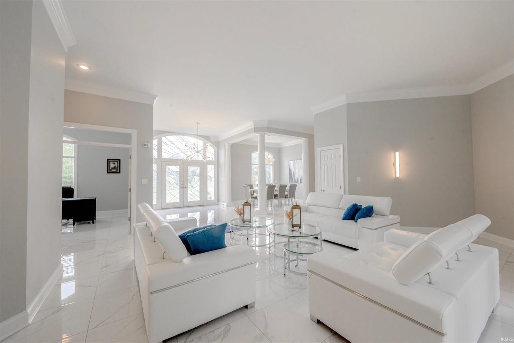 Photo of 7233 Stonebridge Road, Newburgh, IN 47630 (MLS # 202545599)