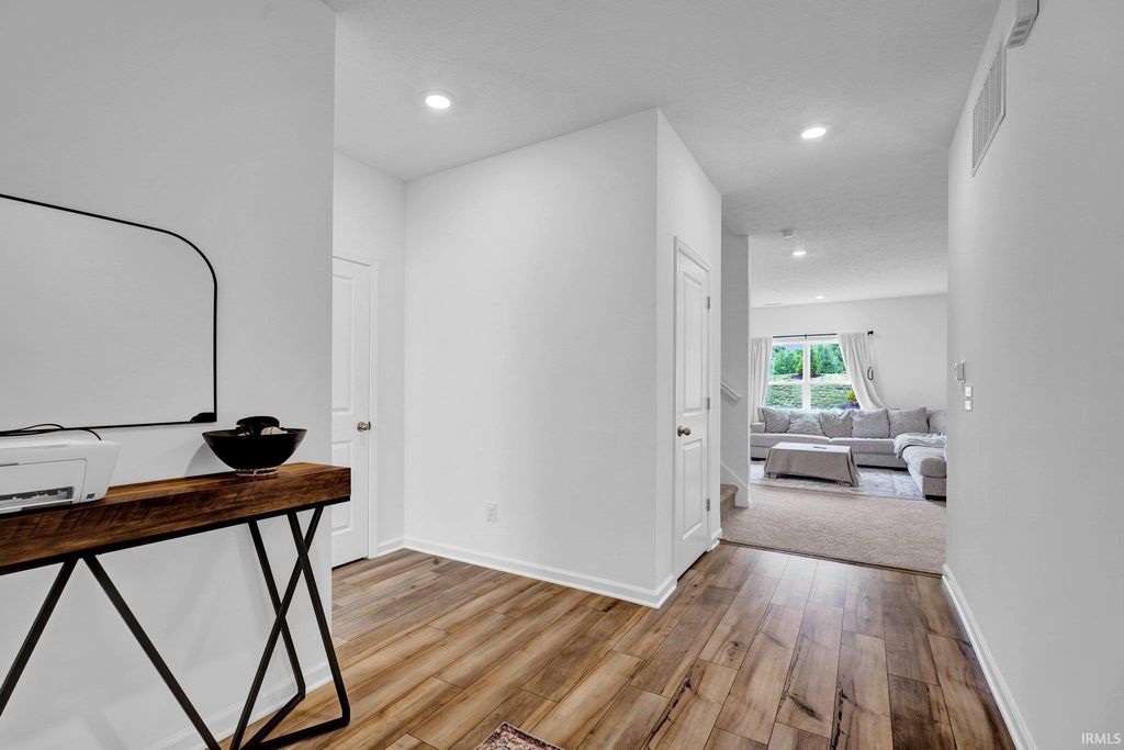 Photo of 4042 Sedgewick Lane, Columbus, IN 47201 (MLS # 202548778)