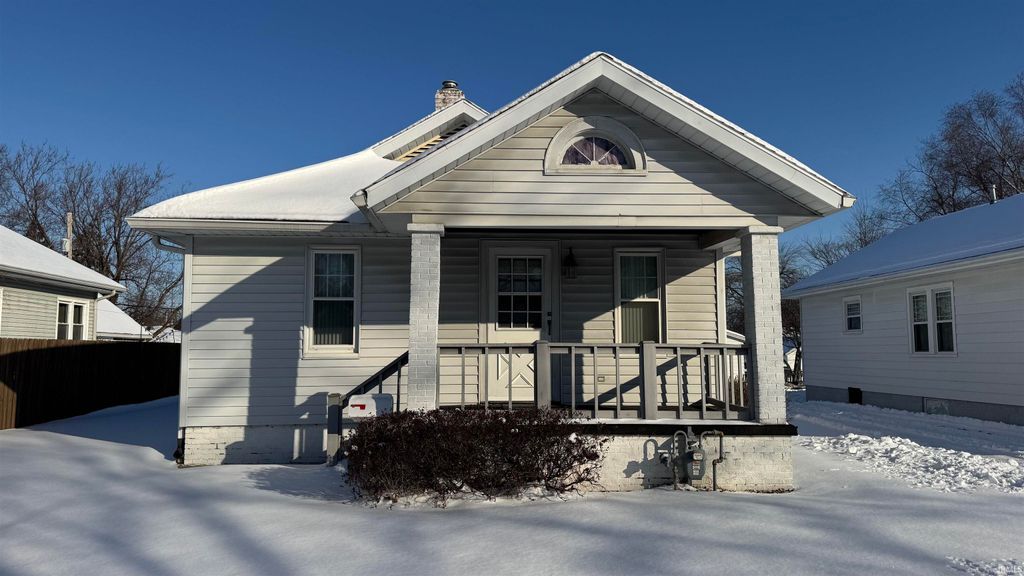 Photo of 2020 E Blackford Avenue, Evansville, IN 47714 (MLS # 202602976)