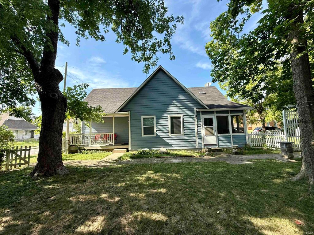 Photo of 221 Miley Avenue, Indianapolis, IN 46222 (MLS # 202536026)