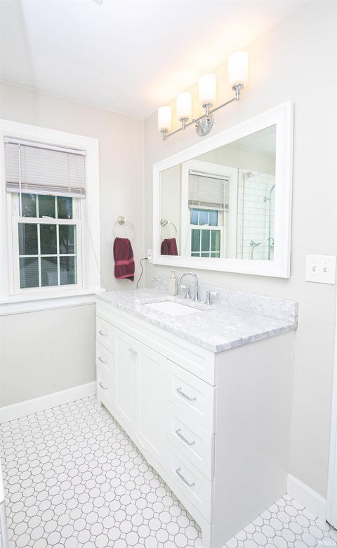 Tiny photo for 810 S 12th Street, Lafayette, IN 47905 (MLS # 202615837)