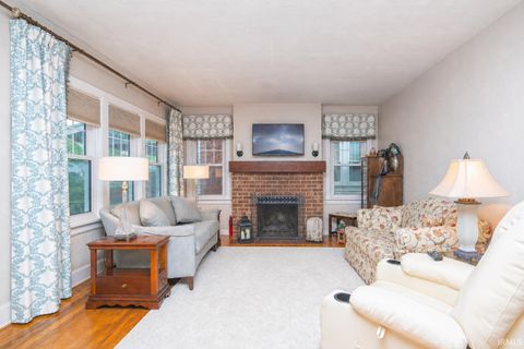 Tiny photo for 810 S 12th Street, Lafayette, IN 47905 (MLS # 202615837)