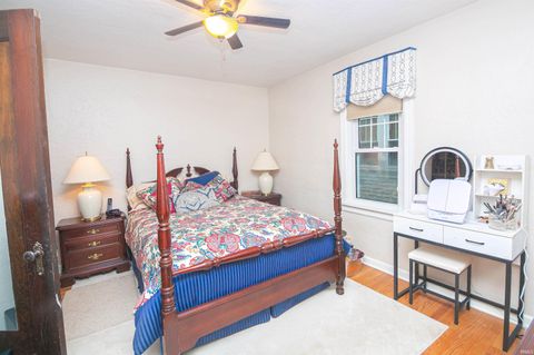 Tiny photo for 810 S 12th Street, Lafayette, IN 47905 (MLS # 202615837)