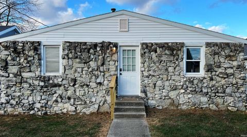 Tiny photo for 517 E Poplar Street, Kokomo, IN 46902 (MLS # 202547628)