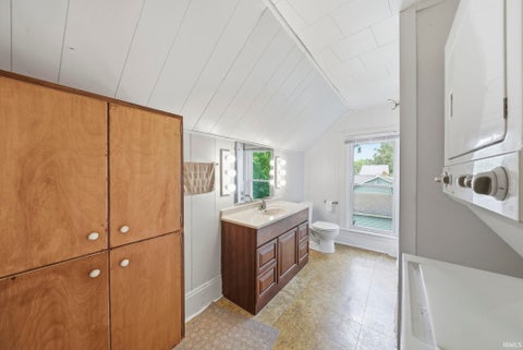 Tiny photo for 1103 Summit Street, New Haven, IN 46774 (MLS # 202636780)