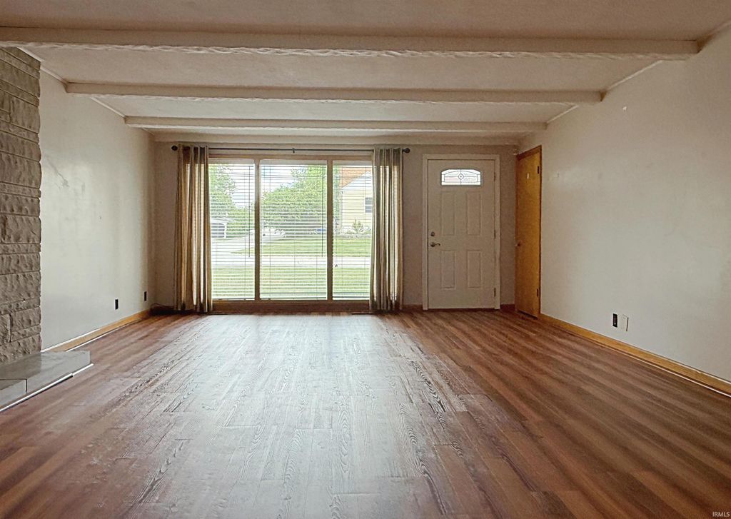 Photo of 707 N Line Street, Loogootee, IN 47553 (MLS # 202615464)