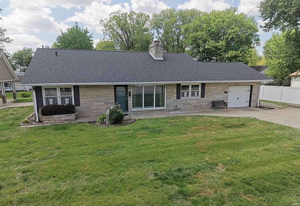 Photo of 707 N Line Street, Loogootee, IN 47553 (MLS # 202615464)