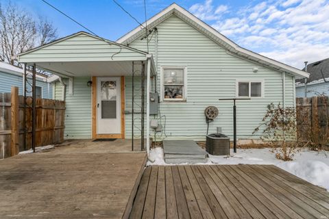 Photo of 407 W 7th Street, Peru, IN 46970 (MLS # 202603608)