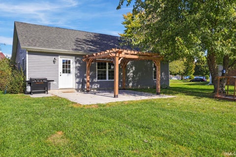 Tiny photo for 61 SW Wrenn Parkway, Greensburg, IN 47240 (MLS # 202643829)