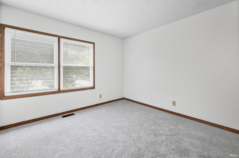 Tiny photo for 1019 Courtland Avenue, Lafayette, IN 47905 (MLS # 202638593)